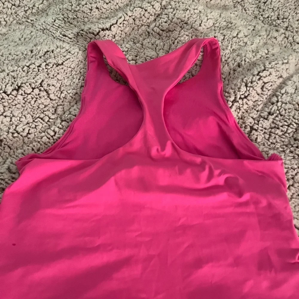 Under Armour Pink Razor Back Tank Top with built in bra Youth Large